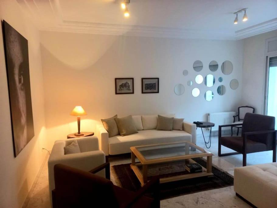 Tres Bel Appartement Idealement Place La Marsa Exterior photo